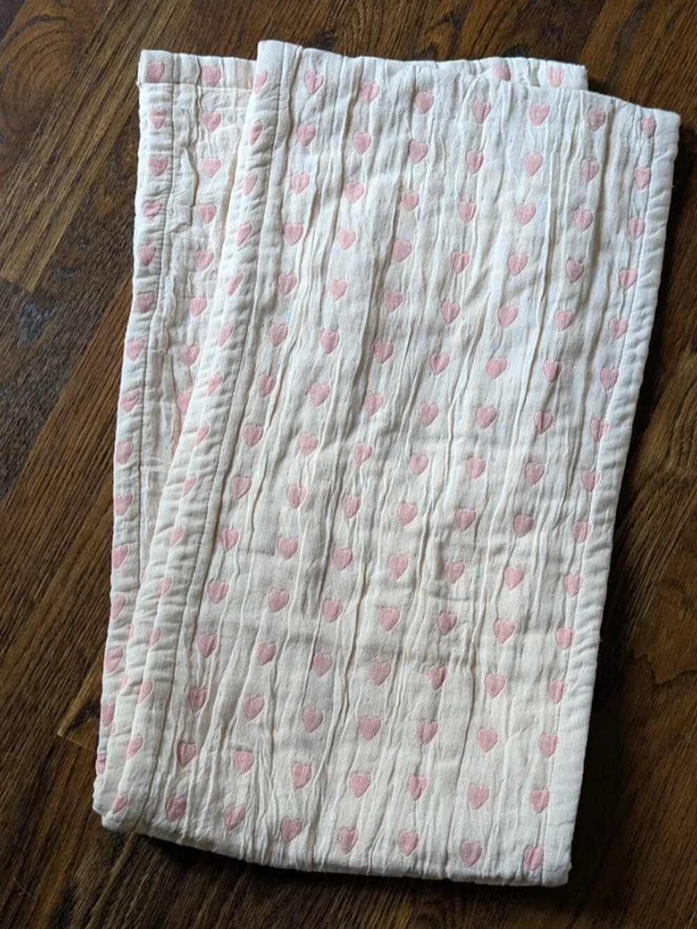 Nicole Miller Home White Pink Hearts Table Runner
